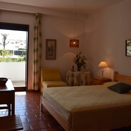 Apartamento T2 Com Piscina E Wifi A 350 Metros Da Praia Olhos de Agua  Dış mekan fotoğraf